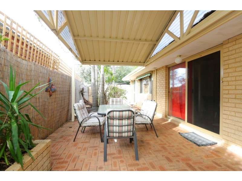 3/1 Cleopatra Street, Palmyra WA 6157