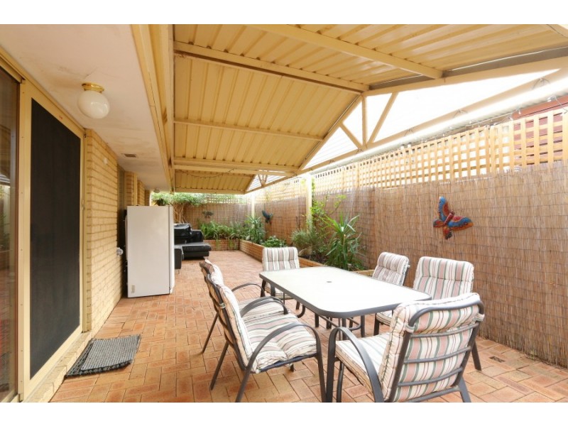 3/1 Cleopatra Street, Palmyra WA 6157