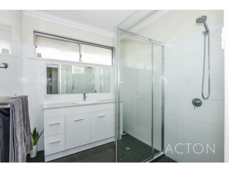 3 Gamba place, Booragoon WA 6154