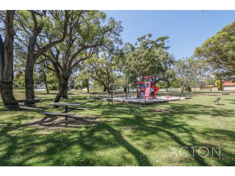 3 Gamba place, Booragoon WA 6154