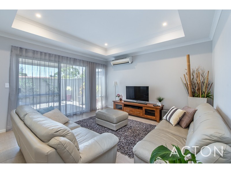 2B Lilacdale road, Innaloo WA 6018