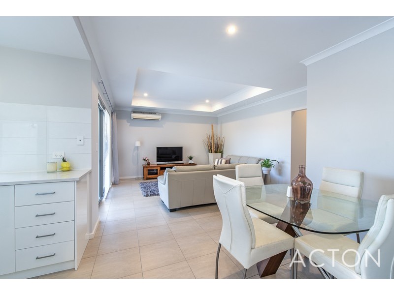 2B Lilacdale road, Innaloo WA 6018