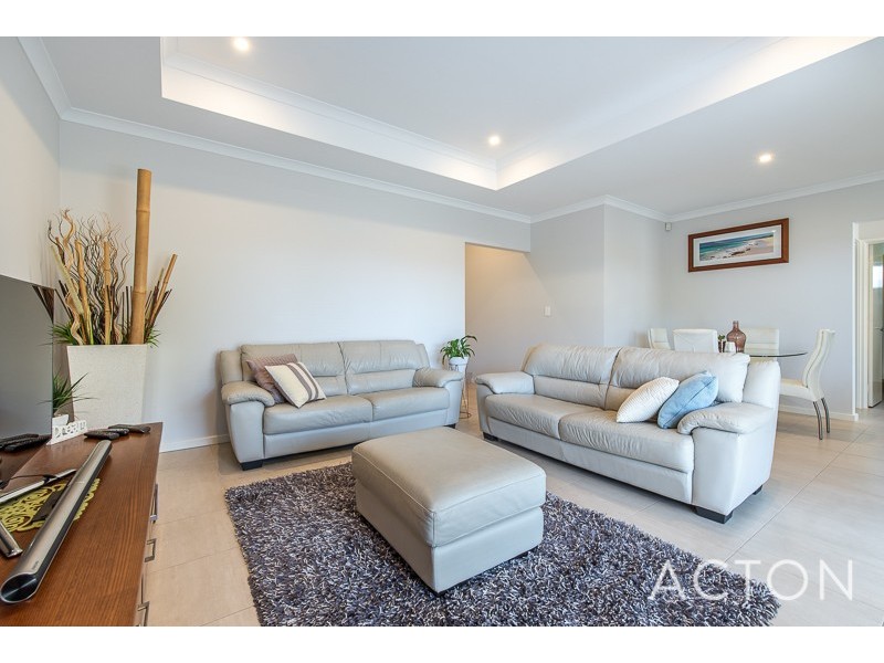 2B Lilacdale road, Innaloo WA 6018