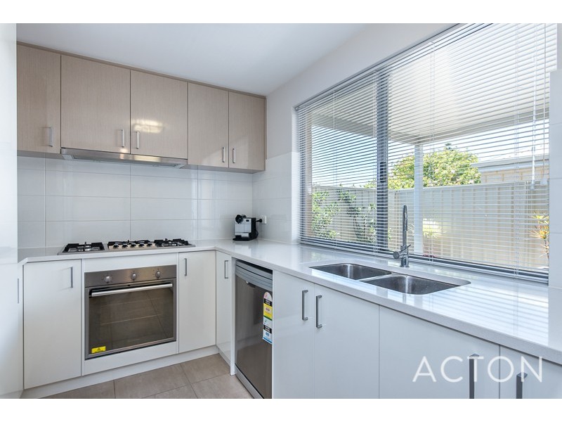 2B Lilacdale road, Innaloo WA 6018