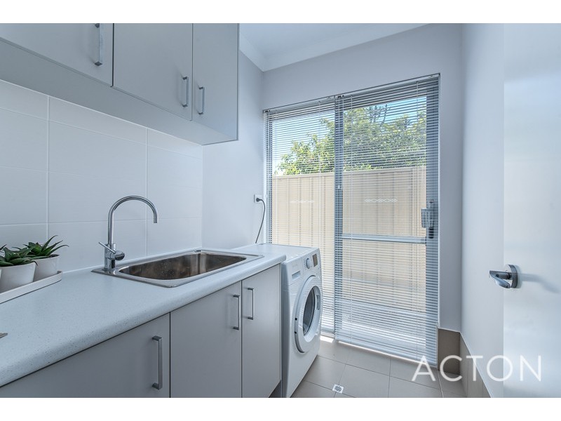 2B Lilacdale road, Innaloo WA 6018