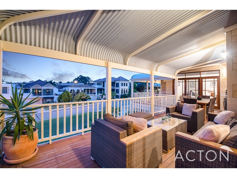 4 Central Ave, Mount Pleasant WA 6153