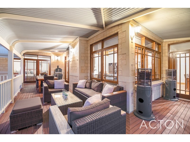 4 Central Ave, Mount Pleasant WA 6153