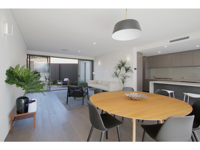 4A Links Road, Ardross WA 6153