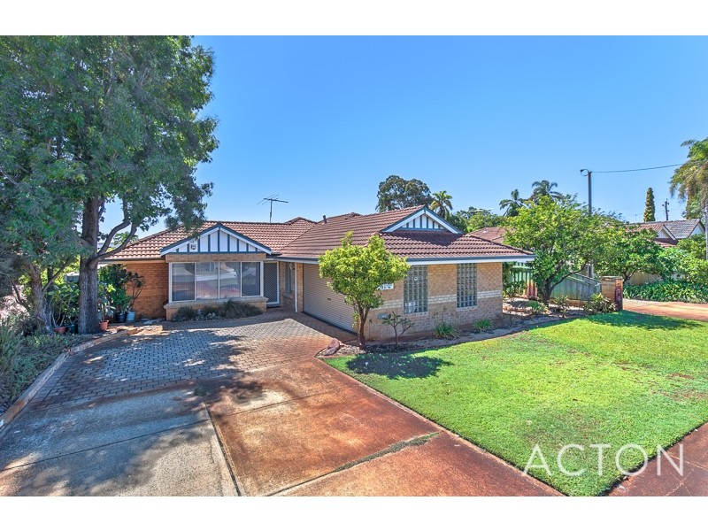 9A Davy Street, Alfred Cove WA 6154