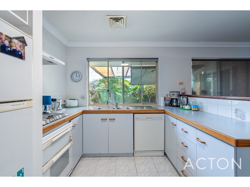 9A Davy Street, Alfred Cove WA 6154