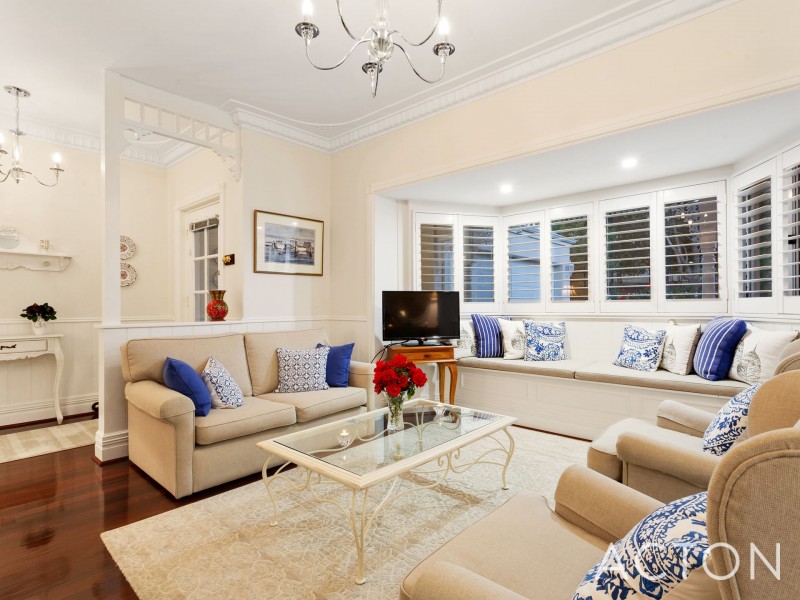 35 Doney Street, Alfred Cove WA 6154