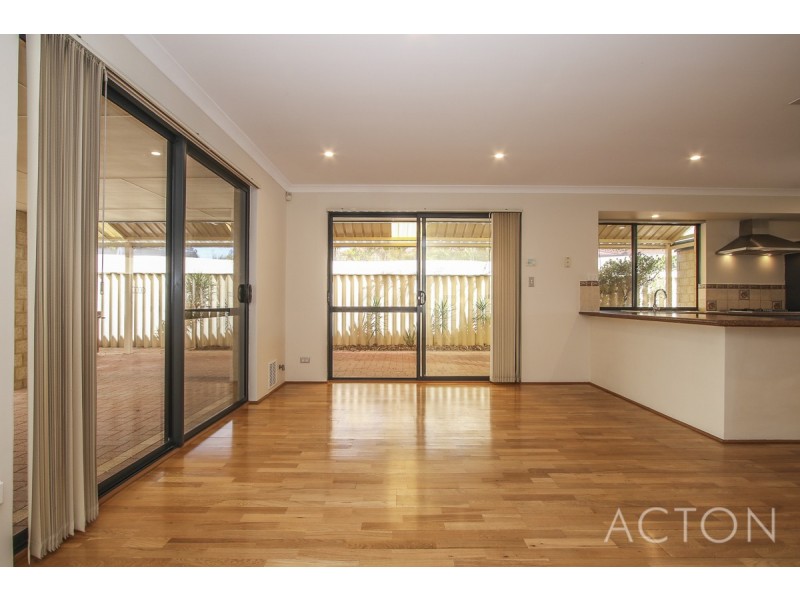 10 Fleet Circle, High Wycombe WA 6057