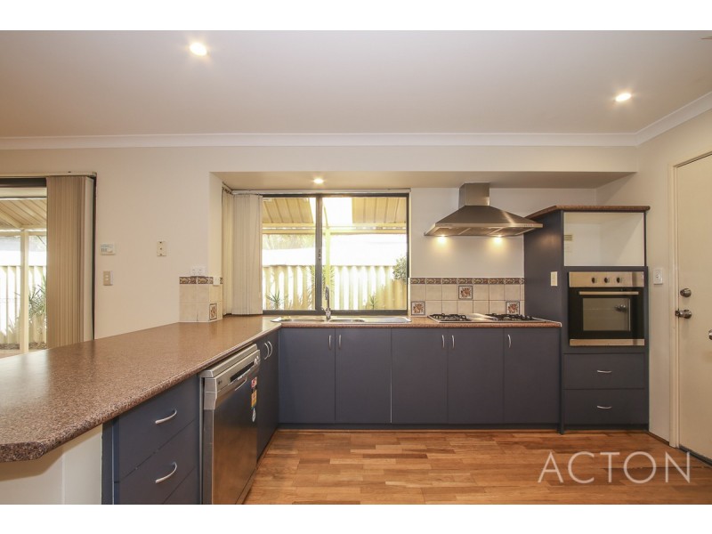 10 Fleet Circle, High Wycombe WA 6057