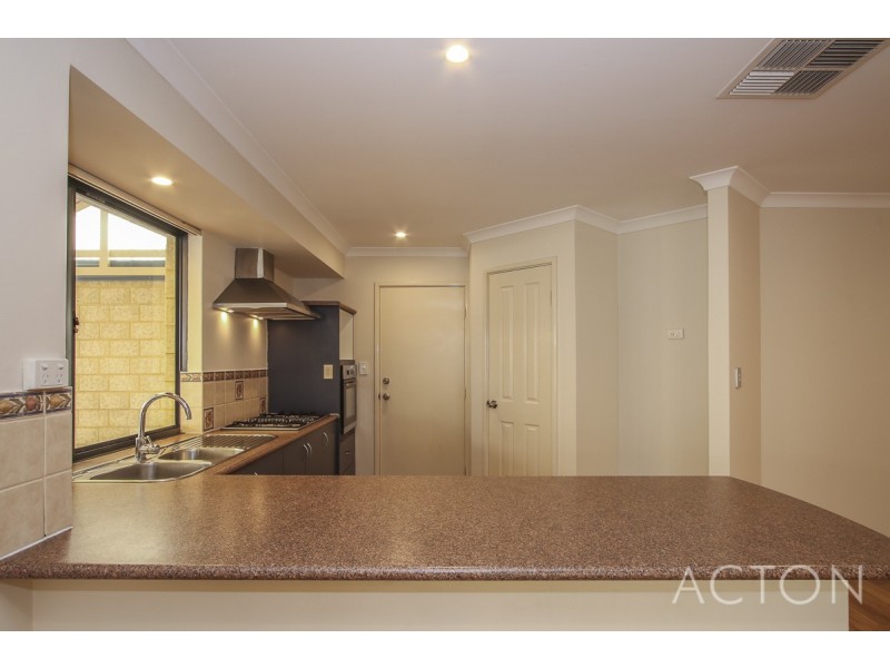 10 Fleet Circle, High Wycombe WA 6057