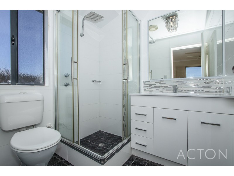 10 Fleet Circle, High Wycombe WA 6057