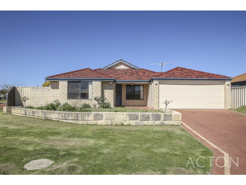 10 Fleet Circle, High Wycombe WA 6057