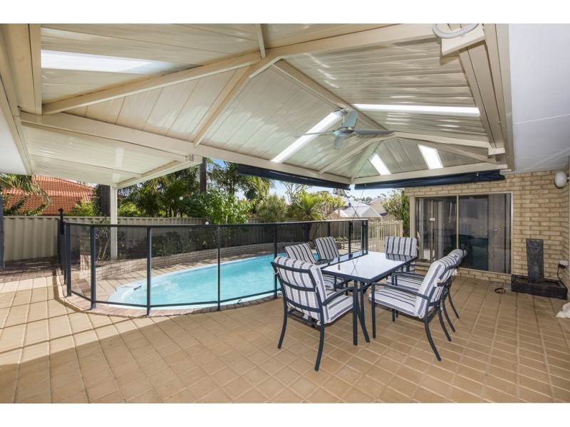 17 Rintoul Loop, Booragoon WA 6154