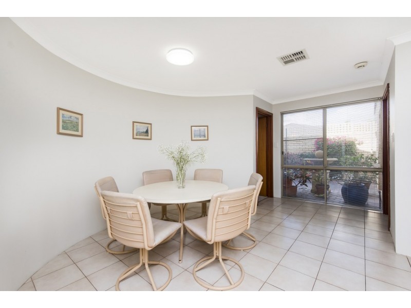 17 Rintoul Loop, Booragoon WA 6154