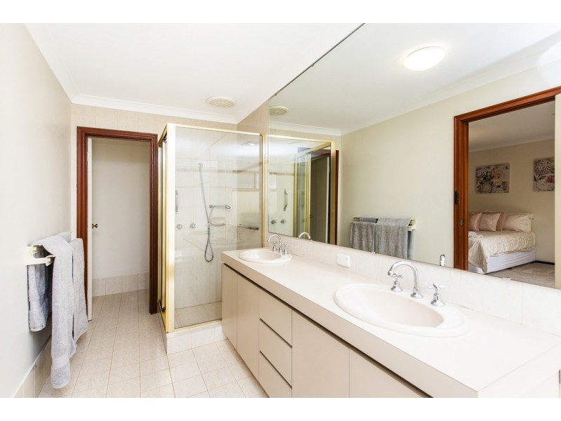 17 Rintoul Loop, Booragoon WA 6154