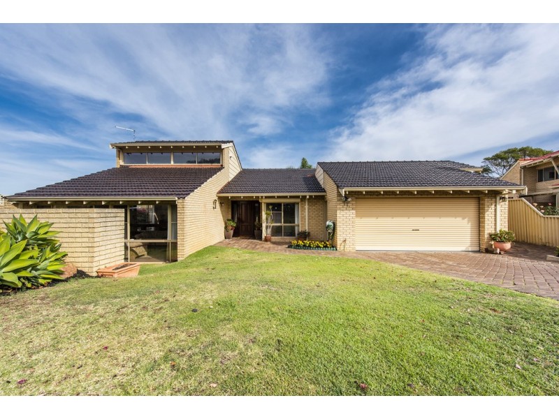 17 Rintoul Loop, Booragoon WA 6154
