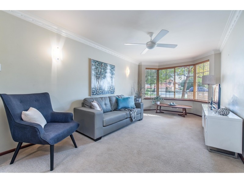1/102 Mary Street, Como WA 6152