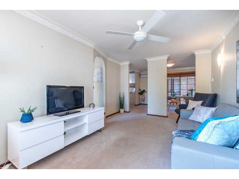 1/102 Mary Street, Como WA 6152