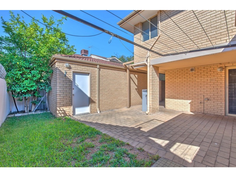 1/102 Mary Street, Como WA 6152