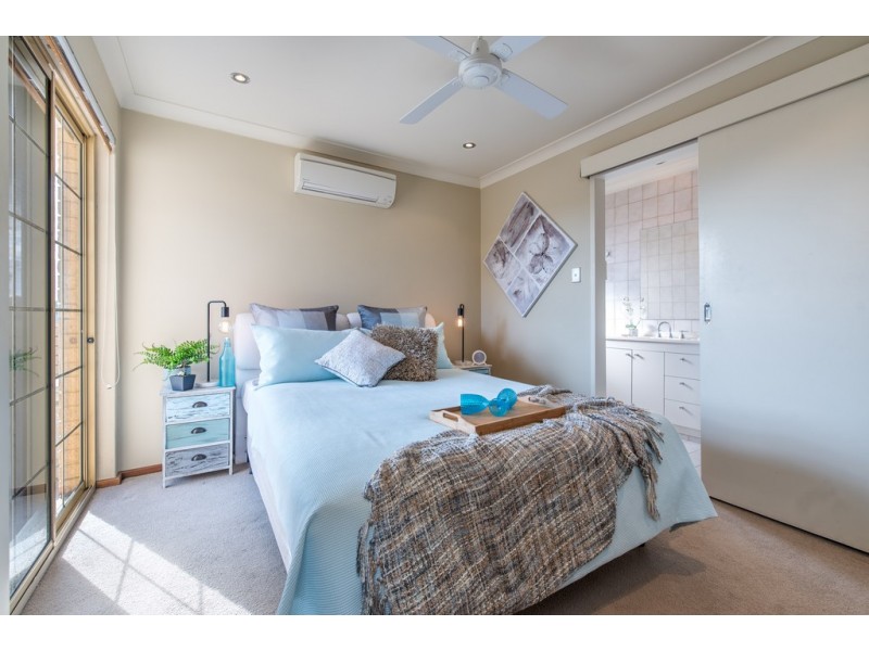 1/102 Mary Street, Como WA 6152