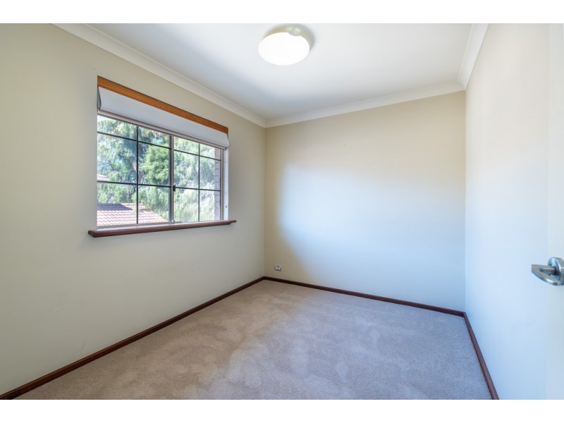 1/102 Mary Street, Como WA 6152