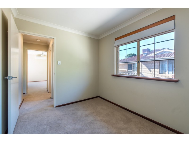 1/102 Mary Street, Como WA 6152