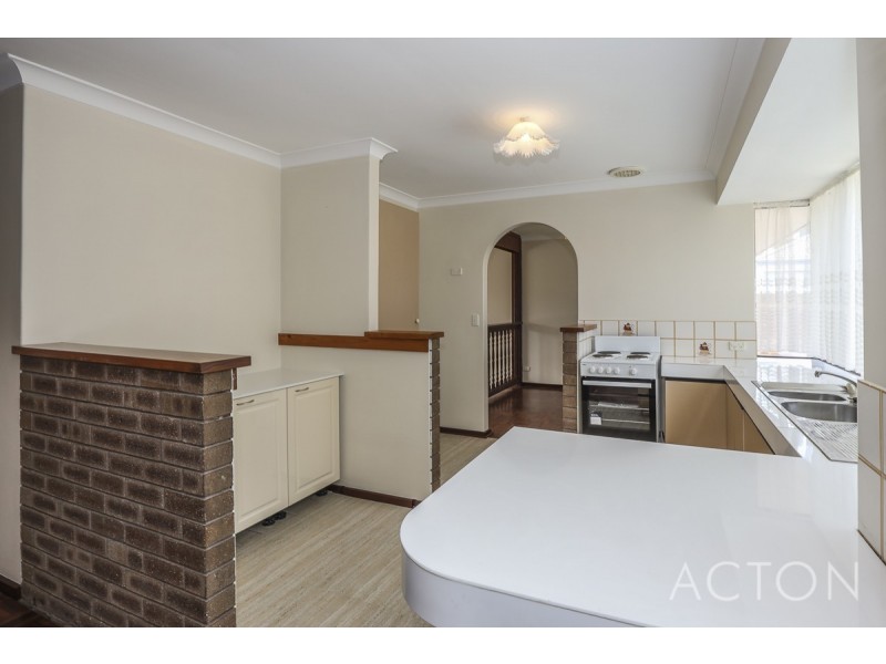 1 Honeysett Court, Hamilton Hill WA 6163