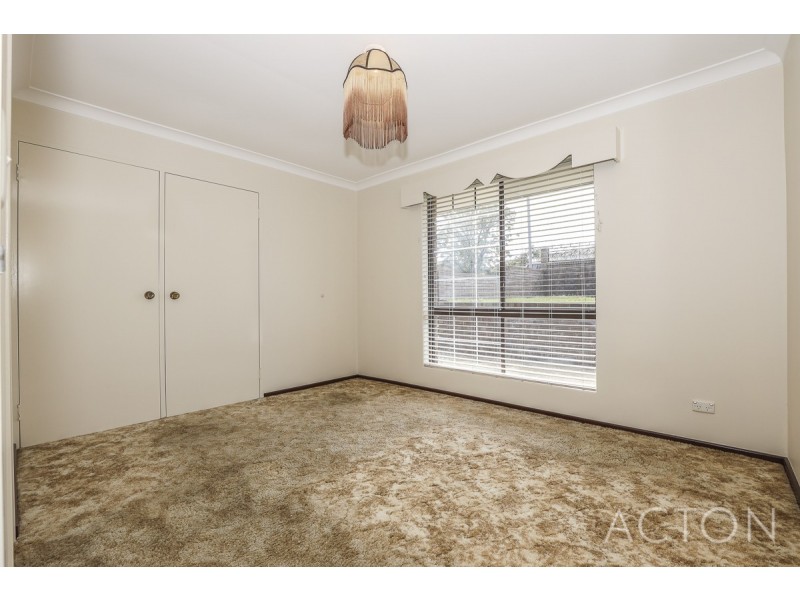 1 Honeysett Court, Hamilton Hill WA 6163