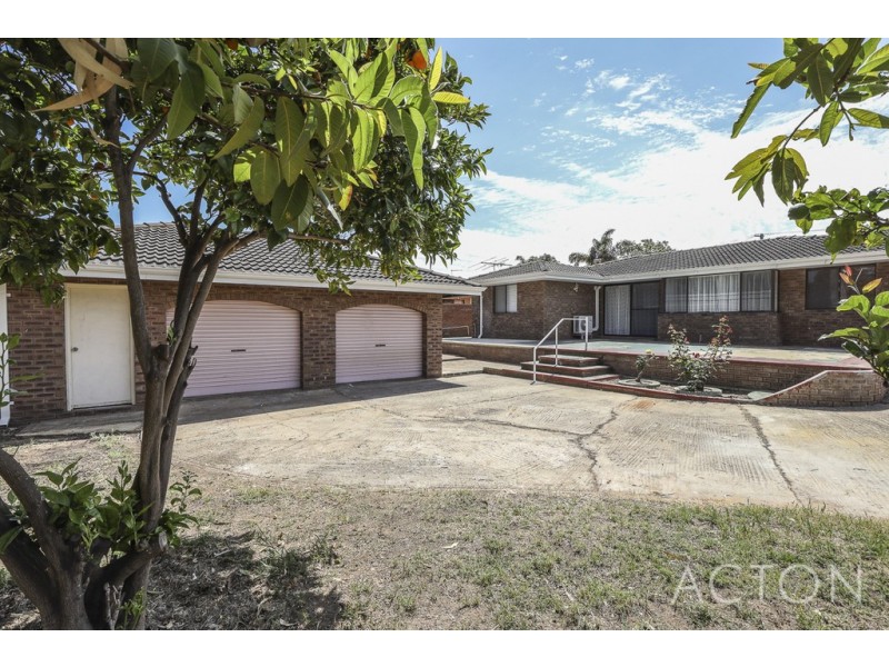 1 Honeysett Court, Hamilton Hill WA 6163