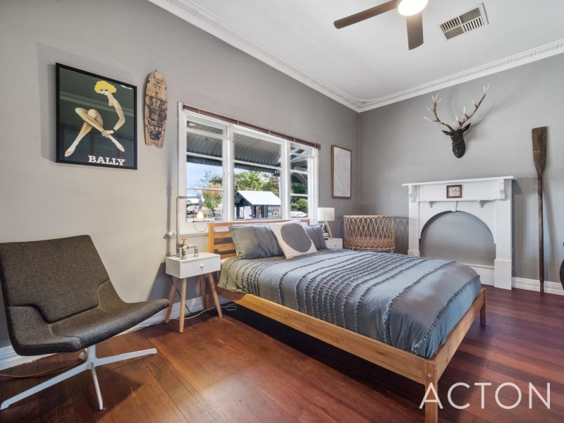 110 Queens Road, South Guildford WA 6055