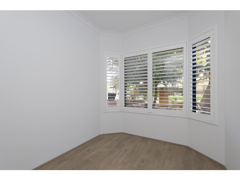 15 Jagoe Loop, Willagee WA 6156