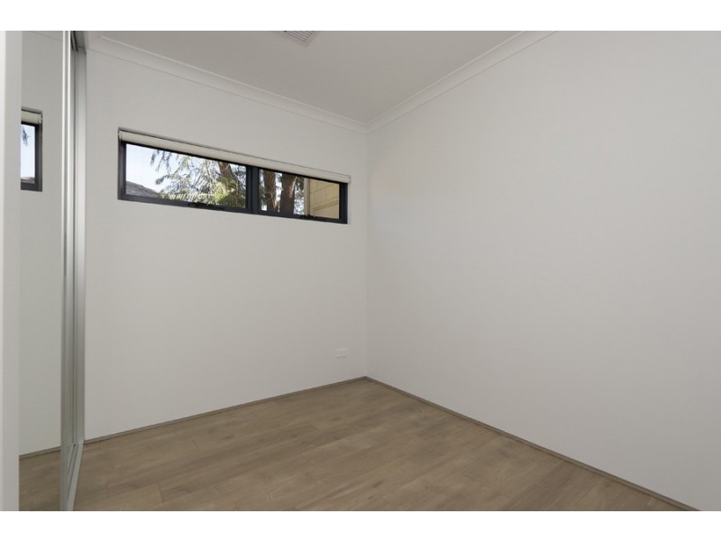 15 Jagoe Loop, Willagee WA 6156