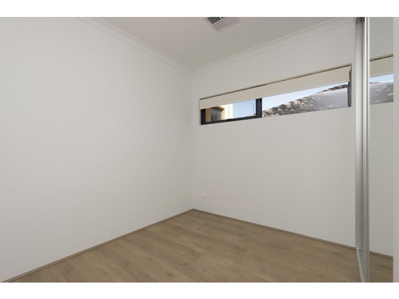 15 Jagoe Loop, Willagee WA 6156