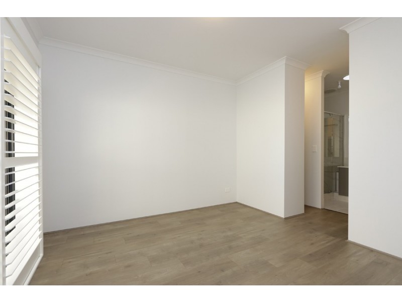 15 Jagoe Loop, Willagee WA 6156