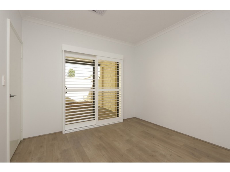 15 Jagoe Loop, Willagee WA 6156