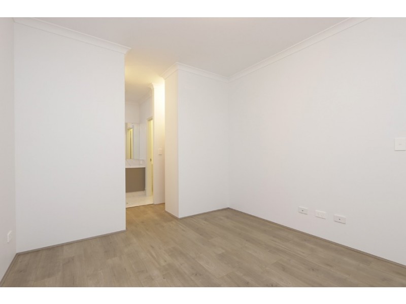 15 Jagoe Loop, Willagee WA 6156