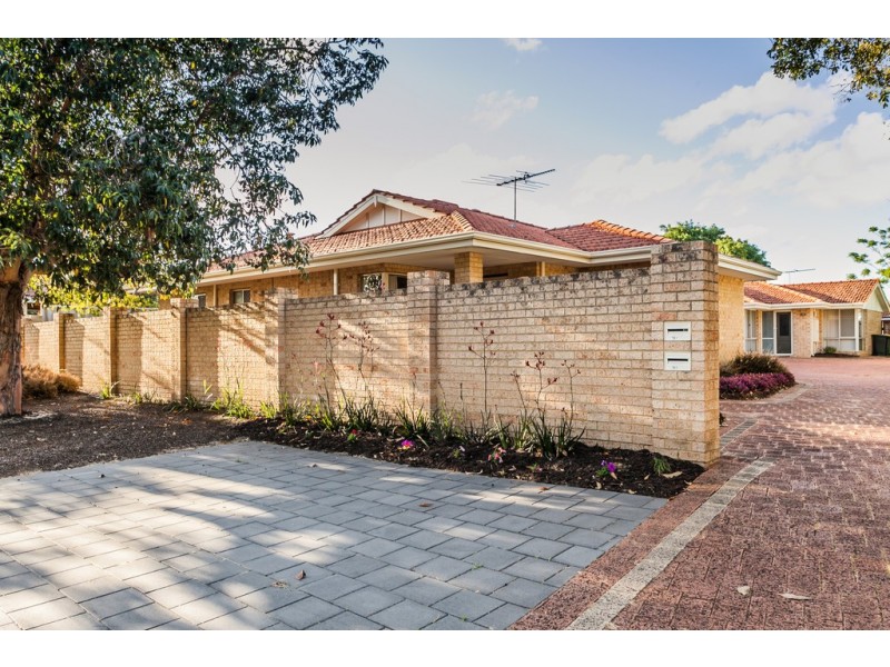 38 Coomoora Rd, Ardross WA 6153