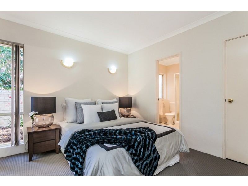 38 Coomoora Rd, Ardross WA 6153