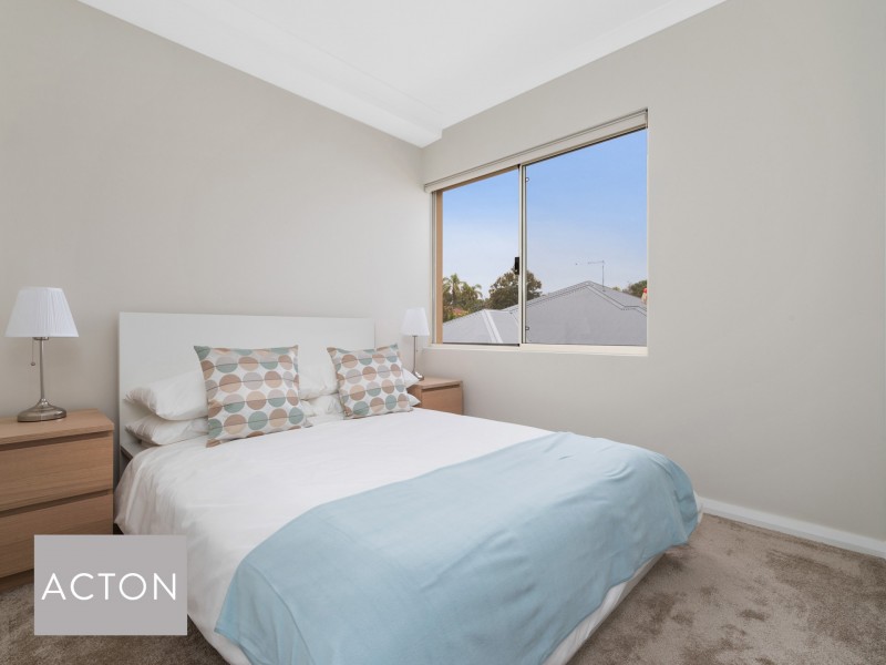 4/12A Prinsep Road, Melville WA 6156