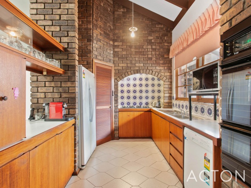 1 Alexander Place, Dalkeith WA 6009