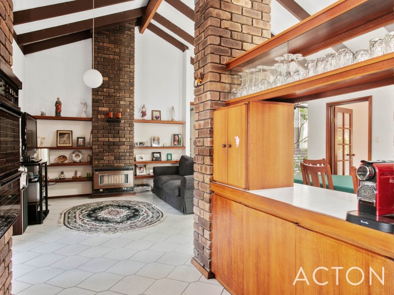 1 Alexander Place, Dalkeith WA 6009