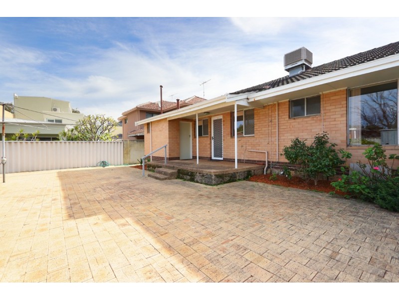 3B Calgary Street, Ardross WA 6153
