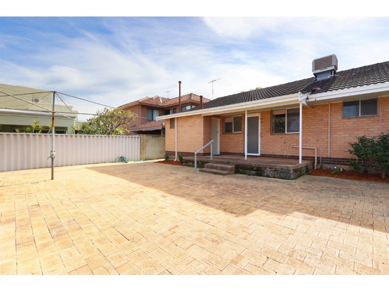 3B Calgary Street, Ardross WA 6153