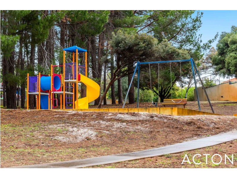 14 Barblett Way, Kardinya WA 6163