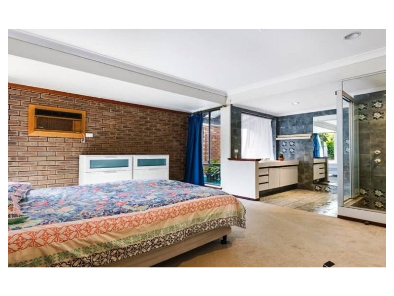 4 SPRIGG PLACE, Booragoon WA 6154