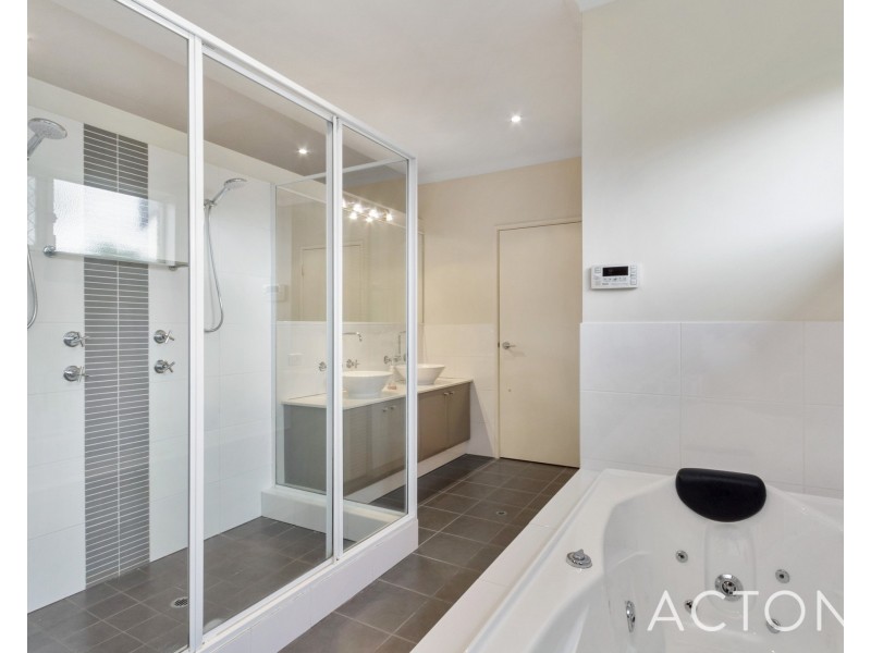 62 Beamish Ave, Brentwood WA 6153